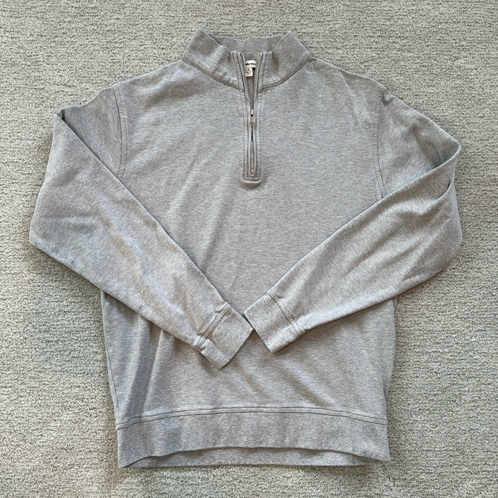 Peter Millar small pullover.